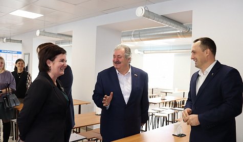 В Акбулаке открыли школу